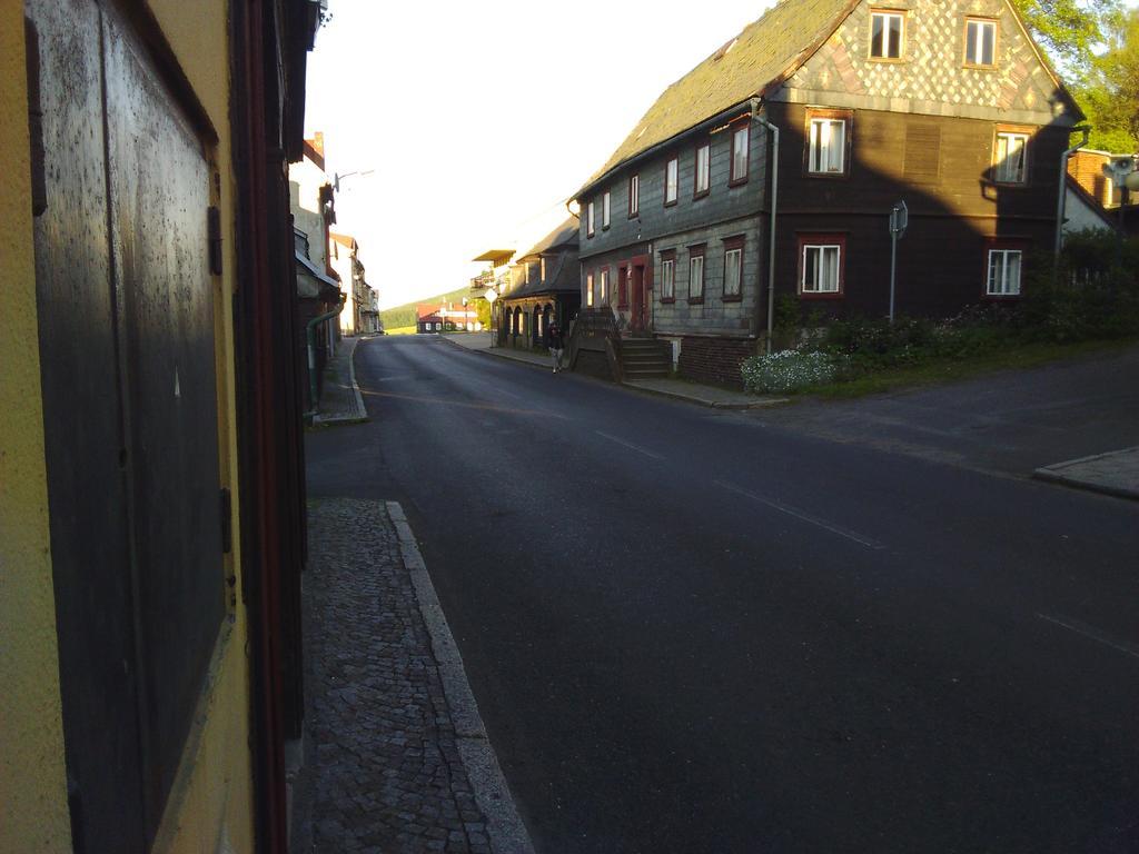 Jiretinska Chaloupka Leilighet Jiřetín pod Jedlovou Eksteriør bilde